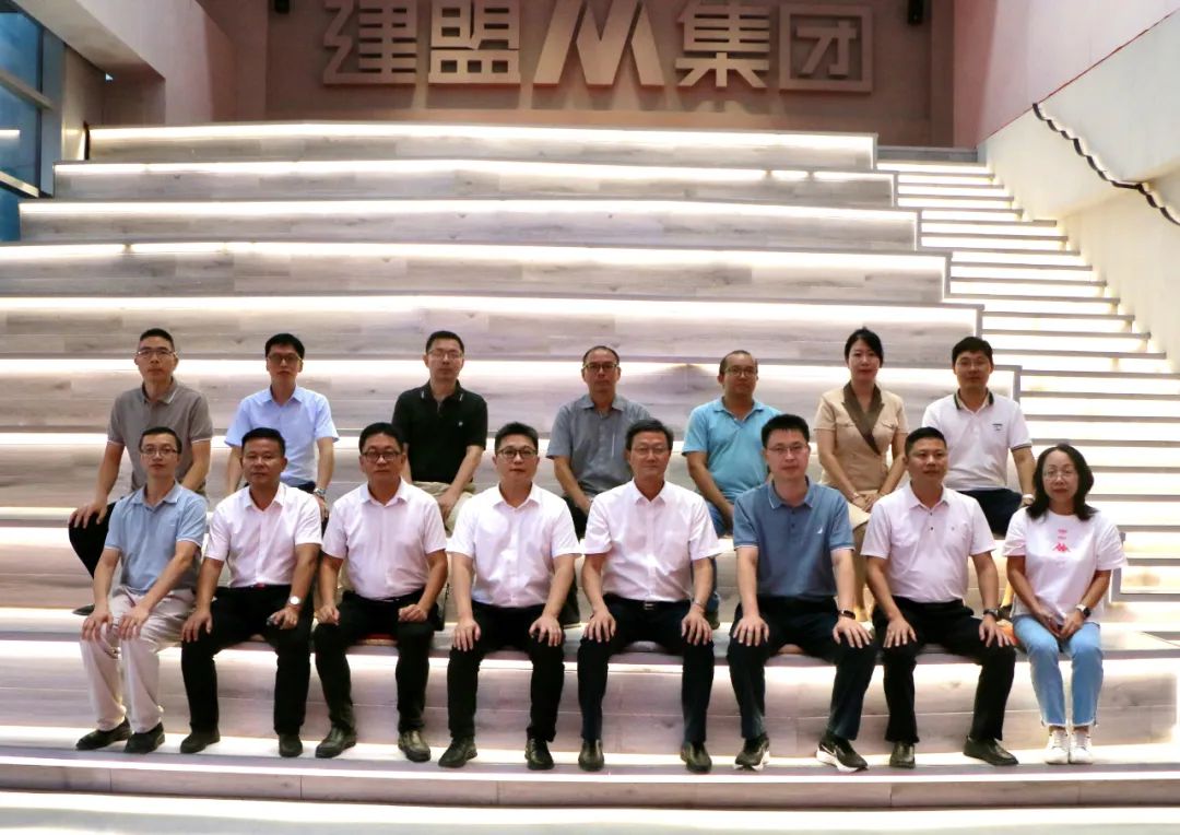 伟德体育 - 综合体育赛事平台|奥体中心相助同伴