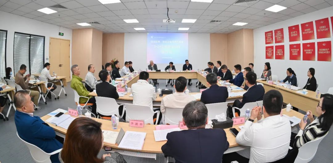 伟德体育 - 综合体育赛事平台|奥体中心相助同伴