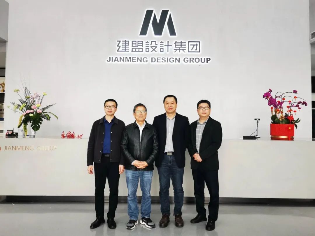 伟德体育 - 综合体育赛事平台|奥体中心相助同伴