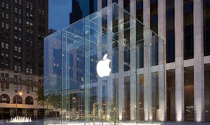 比买iphone手机更主要的，，是逛苹果的地标