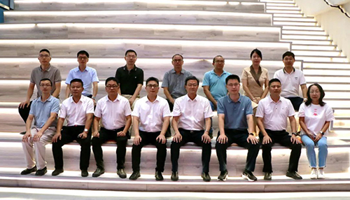 厦门市委墟落振兴办主任、市农业农村局局长邱武伟一行莅临伟德体育调研指导